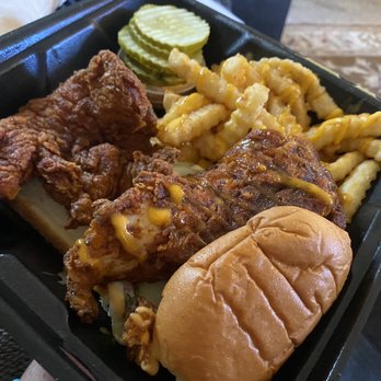 Dave's Hot Chicken - Chicken Shop Near Me - Sunnyvale, California Dave's Hot Chicken - Chicken Shop Near Me - Sunnyvale, California