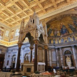 Basilica Papale di San Paolo Fuori Le Mura - Arnolfo di Cambio's gothic Baldaquin