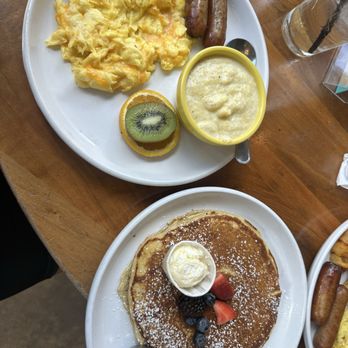 Barnaby's Cafe - American Near Me - Houston, Texas