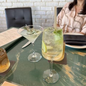 Renzo's Trattoria E Pizzeria - Positano Martini, Hugo spritz - Italian Near Me - San Antonio, Texas Renzo's Trattoria E Pizzeria - Positano Martini, Hugo spritz - Italian Near Me - San Antonio, Texas