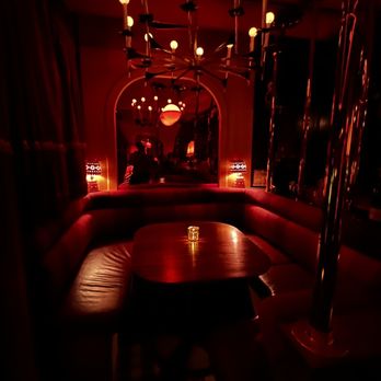 HiLot - Cocktail Bars Near Me - New York, New York