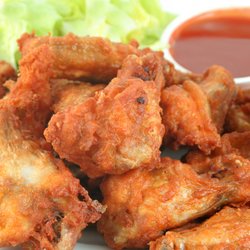 Boundaries Bar & Grill - Chicken Wings!