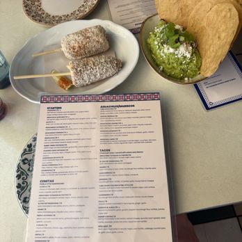 El Chingon - Guacamole Chingon - Sandwiches Near Me - Philadelphia, Pennsylvania
