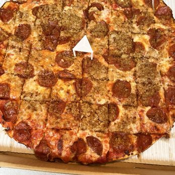 Cassano's The Pizza King - a large pepperoni pizza - Pizza Near Me - Bellbrook, Ohio Cassano's The Pizza King - a large pepperoni pizza - Pizza Near Me - Bellbrook, Ohio
