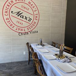 Max's Restaurant - Chula Vista - Max set up