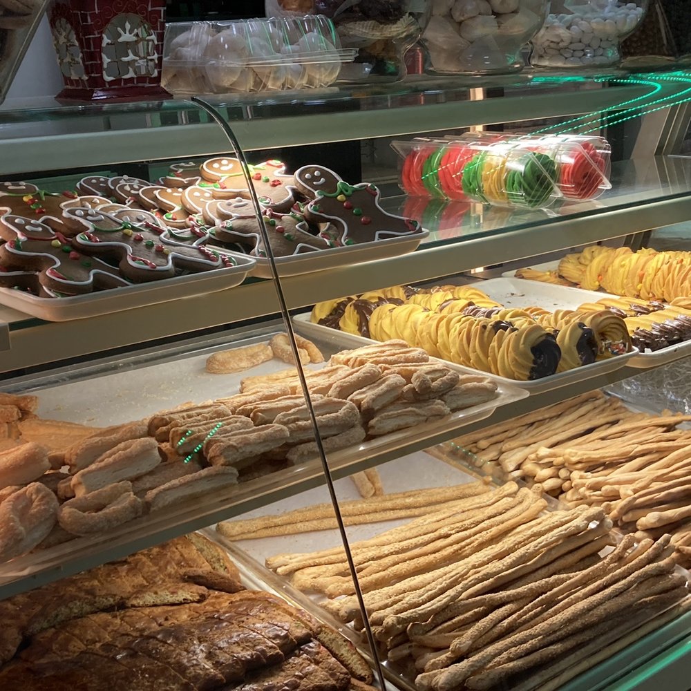 Mama's Backyard Café - Various including breadsticks - Bakeries Near Me - Corona, New York Mama's Backyard Café - Various including breadsticks - Bakeries Near Me - Corona, New York