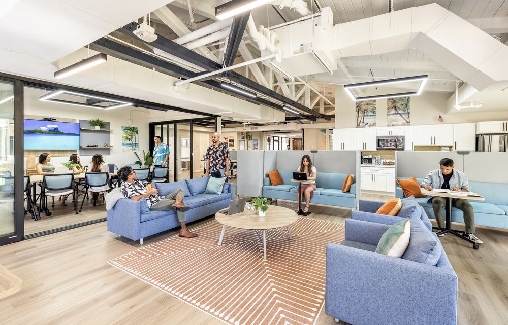 Hawaii Coworking - wedding in Urban Honolulu, HI