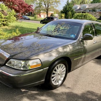 Valentine’s Shine Auto Detail - 2004 Lincoln Town Car Ultimate full detail - Auto Detailing Near Me - Moorestown, New Jersey Valentine’s Shine Auto Detail - 2004 Lincoln Town Car Ultimate full detail - Auto Detailing Near Me - Moorestown, New Jersey