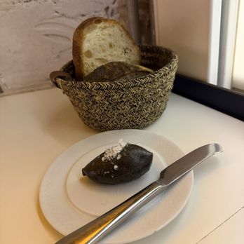 Amy Austin - Bread - Wine Bars Near Me - Dublin, D