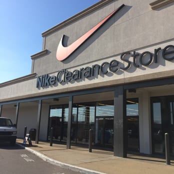 Nike Clearance Store - Memphis - I can't help myself - Outlet Stores Near Me - Memphis, Tennessee Nike Clearance Store - Memphis - I can't help myself - Outlet Stores Near Me - Memphis, Tennessee