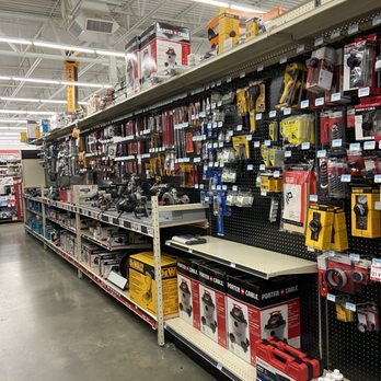 Tractor Supply - Lots of tools! - Department Stores Near Me - Southwick, Massachusetts Tractor Supply - Lots of tools! - Department Stores Near Me - Southwick, Massachusetts