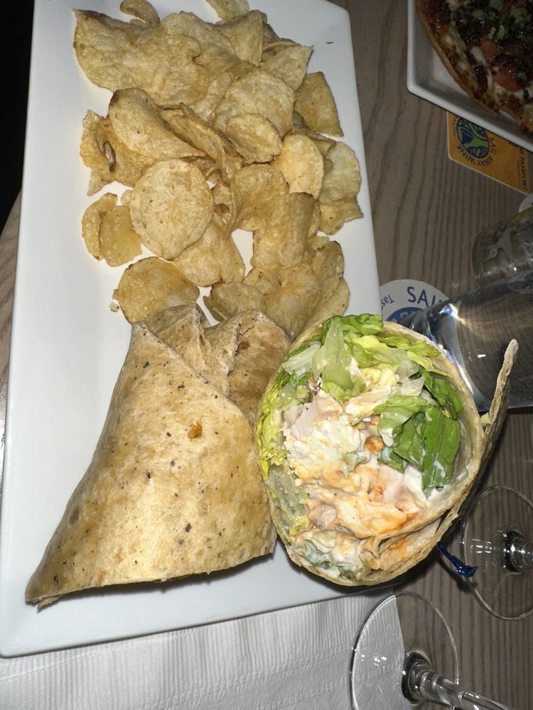 Social spots from Sail Away Wine