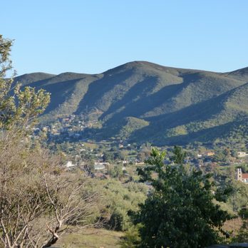 Ochento's Pizza - Located high in the mountains - Pizza Near Me - Ensenada, BCN