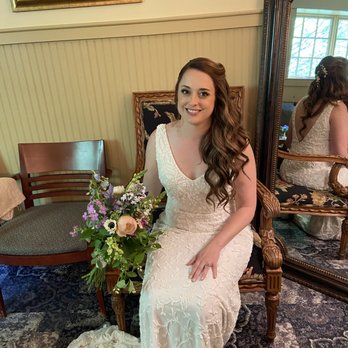 Di Moda Salon - Hair Salons Near Me - Burlington, Vermont Di Moda Salon - Hair Salons Near Me - Burlington, Vermont