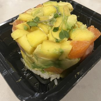 Oishii Japanese Bistro - Mango-salmon tartare - Sushi Bars Near Me - Powell, Ohio Oishii Japanese Bistro - Mango-salmon tartare - Sushi Bars Near Me - Powell, Ohio