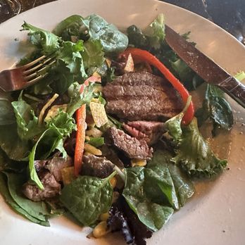 Homegrown Gastropub - Steak Salad - Gastropubs Near Me - Reno, Nevada Homegrown Gastropub - Steak Salad - Gastropubs Near Me - Reno, Nevada
