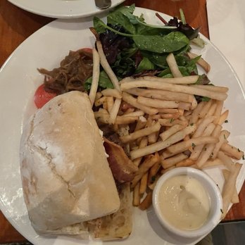 Chez Maman West - French Near Me - San Francisco, California
