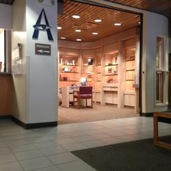 Atlantis Eyecare - It's small but nice