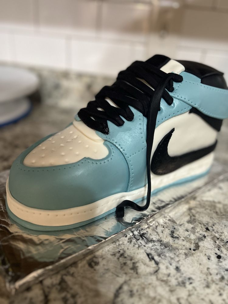 Sweet Peach’s Logo