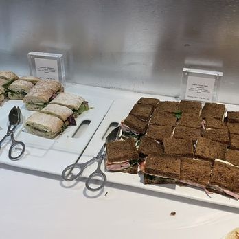 United Club - United Club by C17 - Airport Lounges Near Me - Dulles, Virginia United Club - United Club by C17 - Airport Lounges Near Me - Dulles, Virginia