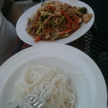 Freshly Thai - Honey garlic beef - Thai Near Me - Brampton, Ontario