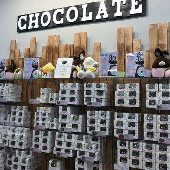 Gorant Chocolates - a display of chocolates - Chocolatiers & Shops Near Me - Boardman, Ohio Gorant Chocolates - a display of chocolates - Chocolatiers & Shops Near Me - Boardman, Ohio