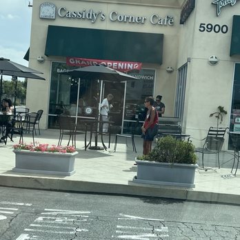 Cassidy's Corner Cafe - Exterior at corner of Los Coyotes and Spring - Cafes Near Me - Long Beach, California