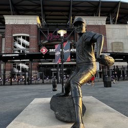 Phil Niekro Statue - Phil Niekro statue.