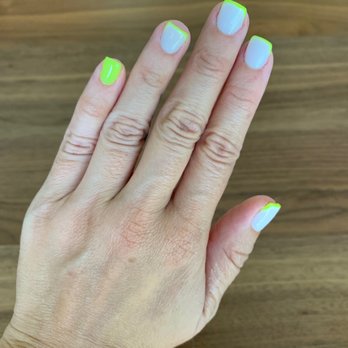 Crystal Nails & Spa - Nail Salons Near Me - Miami Gardens, Florida