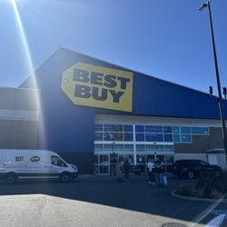 Best Buy Westbury - My happy place.