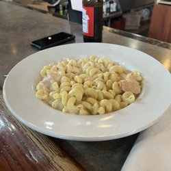 Artesian Wells Sports Tavern
