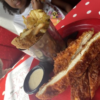The Friendly Toast - Breakfast & Brunch Near Me - North Andover, Massachusetts
