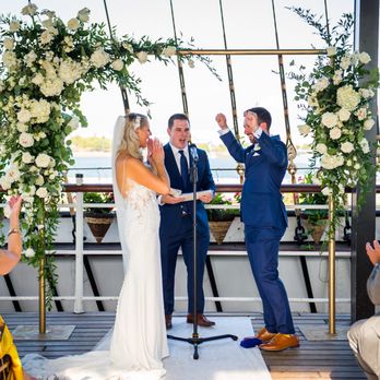 Fabufloras - Wedding Planning Near Me - Philadelphia, Pennsylvania Fabufloras - Wedding Planning Near Me - Philadelphia, Pennsylvania