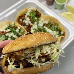 Los Pachucos Tacos - Pachuco Burger
