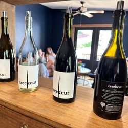 Creekcut Winery - Creekcut Winery Tasting room is the place to be!