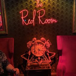 Dracula's Cabaret - Bar area