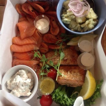 Krogen Båtshaket på Ålö - Käk! (Nummer tre på menyn) - Seafood Near Me - Utö, Alberta Krogen Båtshaket på Ålö - Käk! (Nummer tre på menyn) - Seafood Near Me - Utö, Alberta