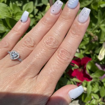 Lavish Nails - Nail Salons Near Me - Totowa, New Jersey Lavish Nails - Nail Salons Near Me - Totowa, New Jersey