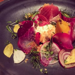 Les Bistronomes - Beetroot cured kingfish in a beetroot salad and horseradish