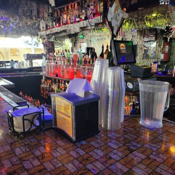 Willie T's - Willie T's - Key West - Bars Near Me - Key West, Florida Willie T's - Willie T's - Key West - Bars Near Me - Key West, Florida