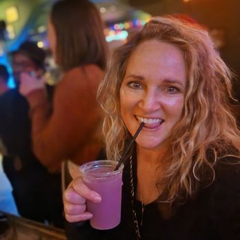 Pete’s Bar - Bars Near Me - Neptune Beach, Florida