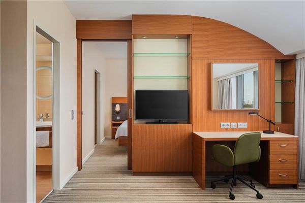 Hilton Frankfurt Airport by null