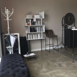 The Blowdry Cafe - Front waiting area