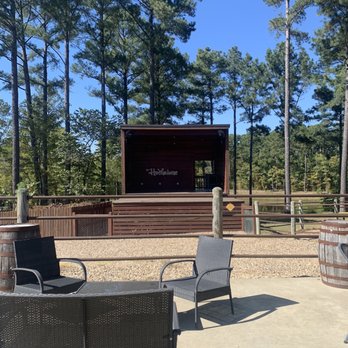 Knotted Rope Winery - outdoor seating area with wine barrels - Wineries Near Me - Broken Bow, Oklahoma