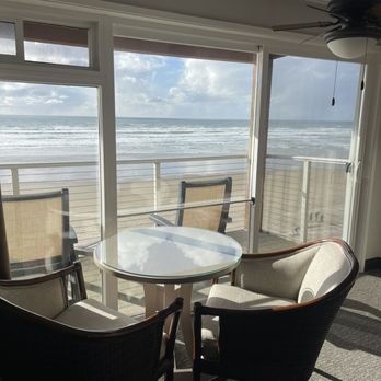 Hallmark Resort & Spa Cannon Beach - Room - Resorts Near Me - Cannon Beach, Oregon Hallmark Resort & Spa Cannon Beach - Room - Resorts Near Me - Cannon Beach, Oregon