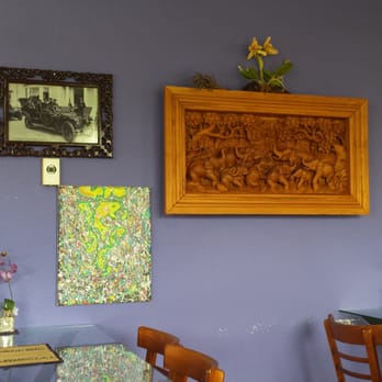 Bangkok Bistro - Nicely decorated inside. - Thai Near Me - Burlington, Washington