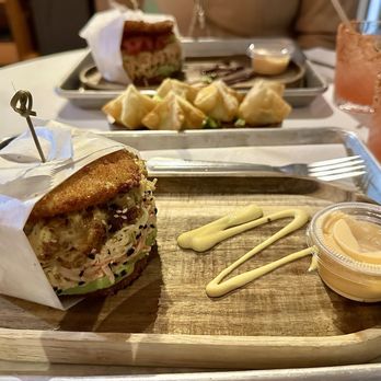 Pokekai Doral Yard - Tuna Poke Burger and Golden Shrimp Burger - Poke Near Me - Doral, Florida Pokekai Doral Yard - Tuna Poke Burger and Golden Shrimp Burger - Poke Near Me - Doral, Florida