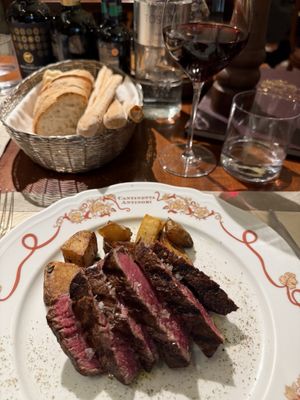 Cantinetta Antinori by null