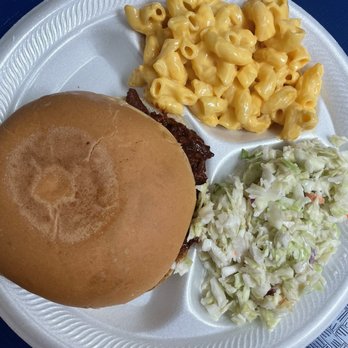 Aunt Pookie's Barbeque - Chopped beef sandwich with Mac and cheese and coleslaw - Barbeque Near Me - Houston, Texas Aunt Pookie's Barbeque - Chopped beef sandwich with Mac and cheese and coleslaw - Barbeque Near Me - Houston, Texas