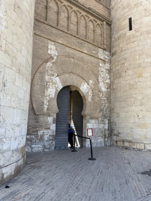 Aljafería Palace by null